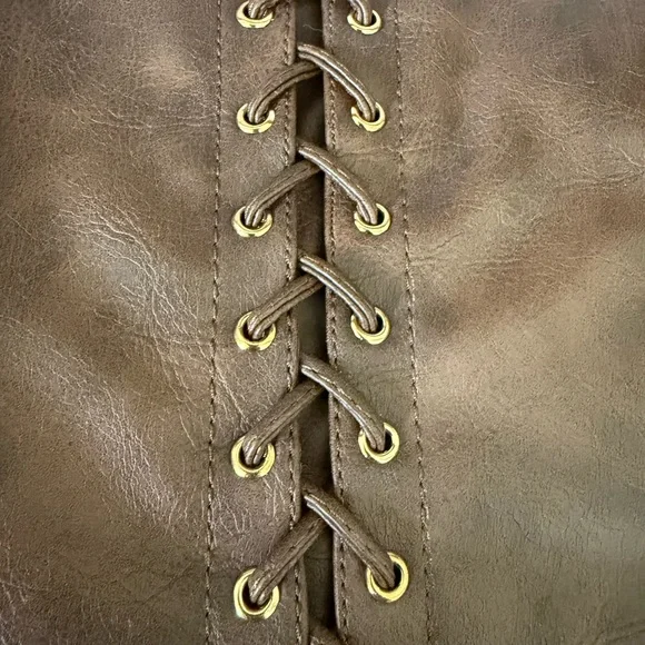 Brown boots - Picture 4 of 5